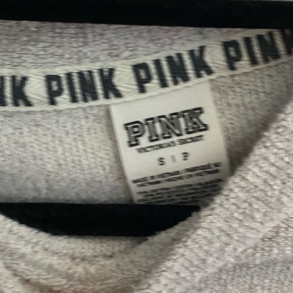 VS Pink Cream Mock Neck Sweatshirt- small - Picture 4 of 4